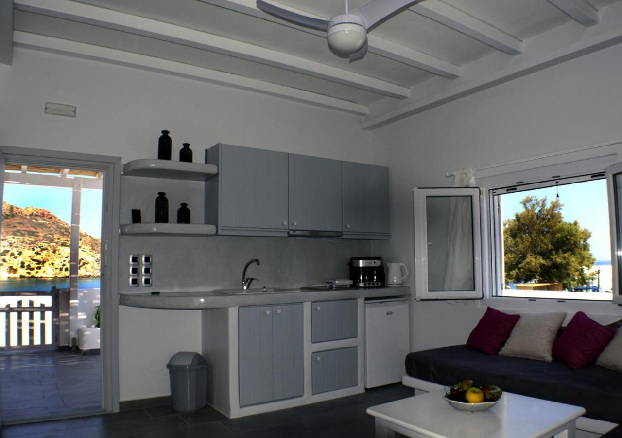Seashell Mandrakia Sea View Villa Екстериор снимка